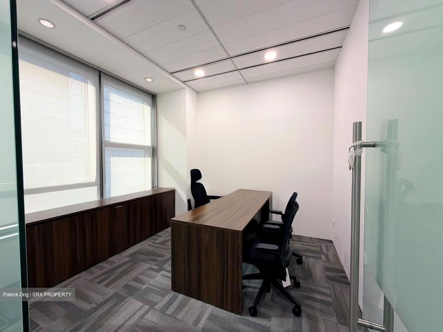 The Heeren (D9), Office #614493751
